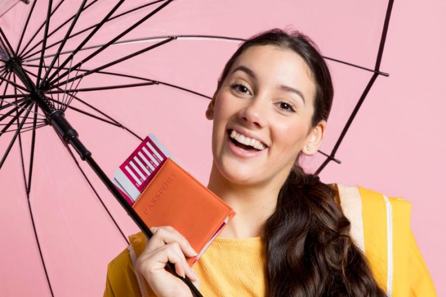 The Best Treatments for Monsoon Hair Fall: Expert Tips and Solutions